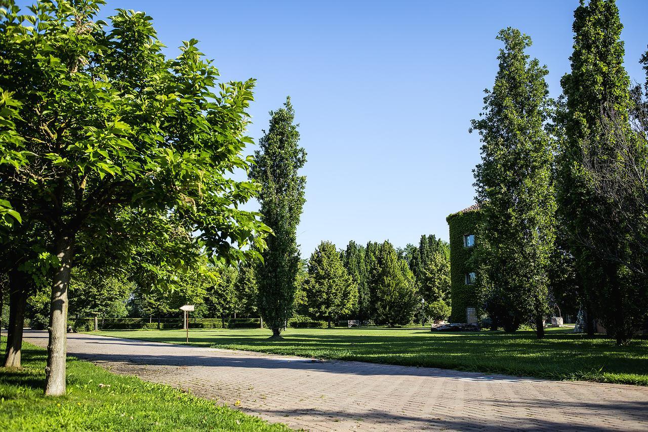 בית הארחה Cadeo 	Relais Cascina Scottina מראה חיצוני תמונה