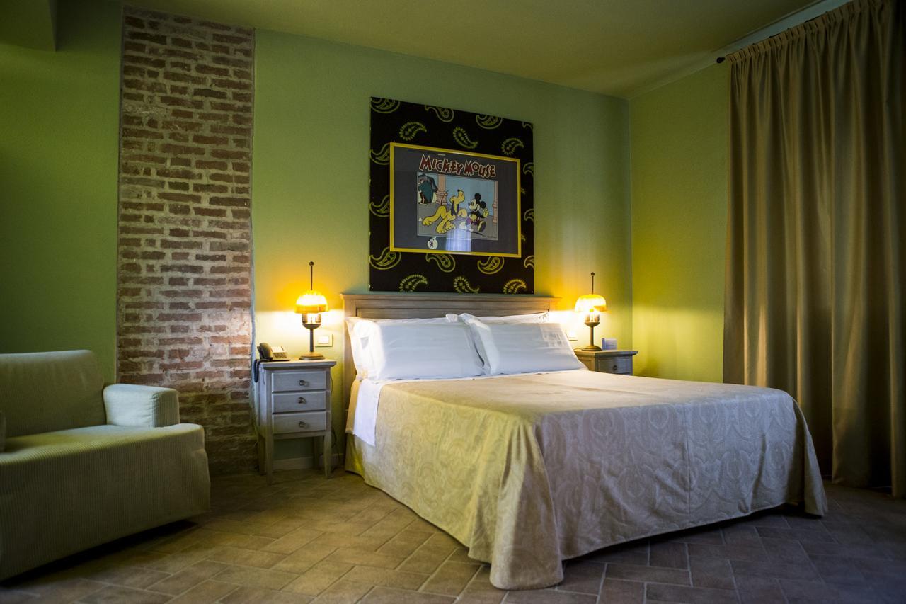 בית הארחה Cadeo 	Relais Cascina Scottina מראה חיצוני תמונה
