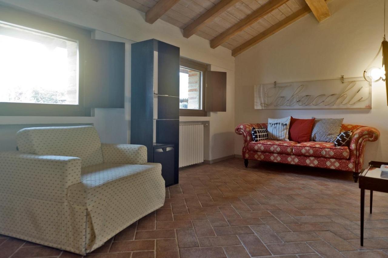 בית הארחה Cadeo 	Relais Cascina Scottina מראה חיצוני תמונה